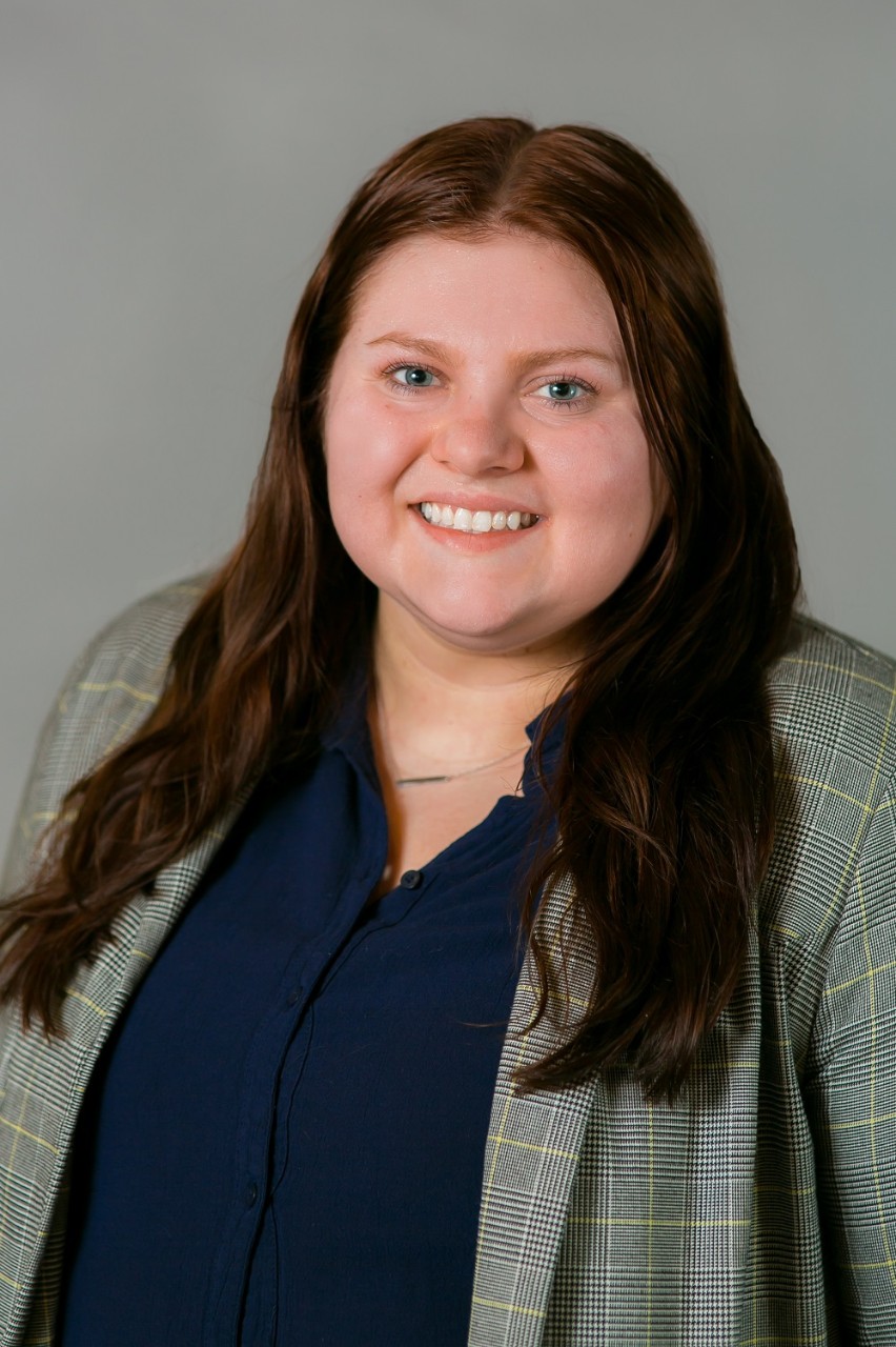 Headshot of Maddie Schneider