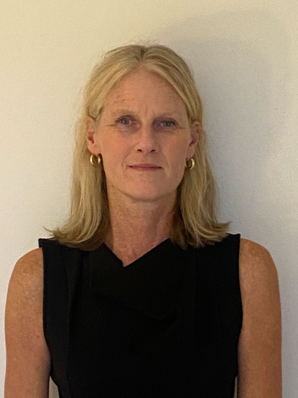 Headshot of Nancy Bowles