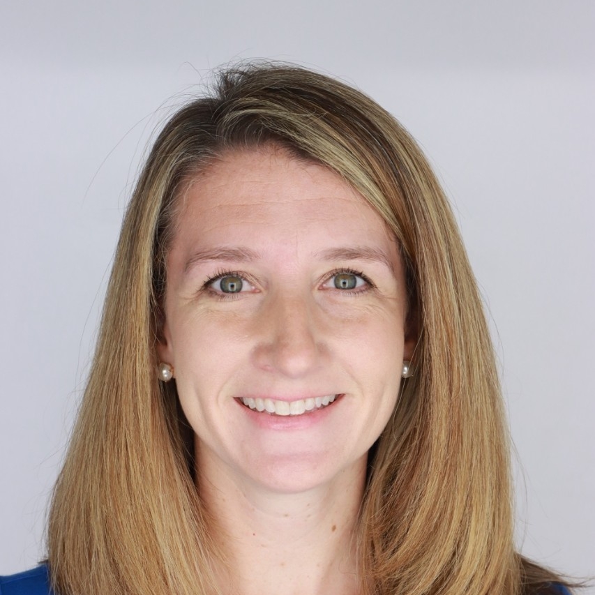 Headshot of Erin Alanson