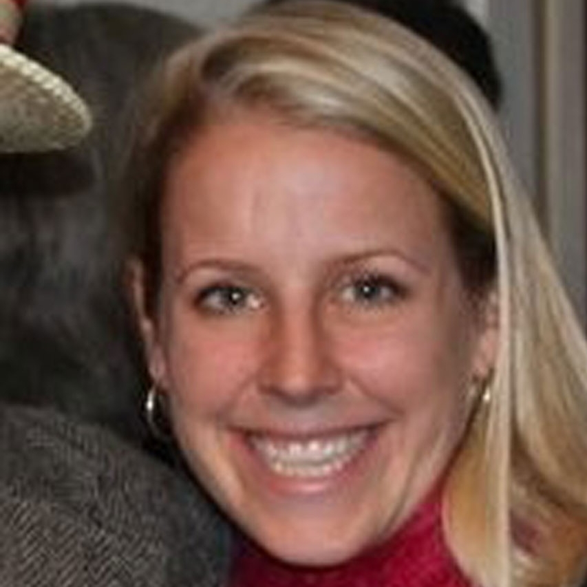 Headshot of Tracy Settleberry