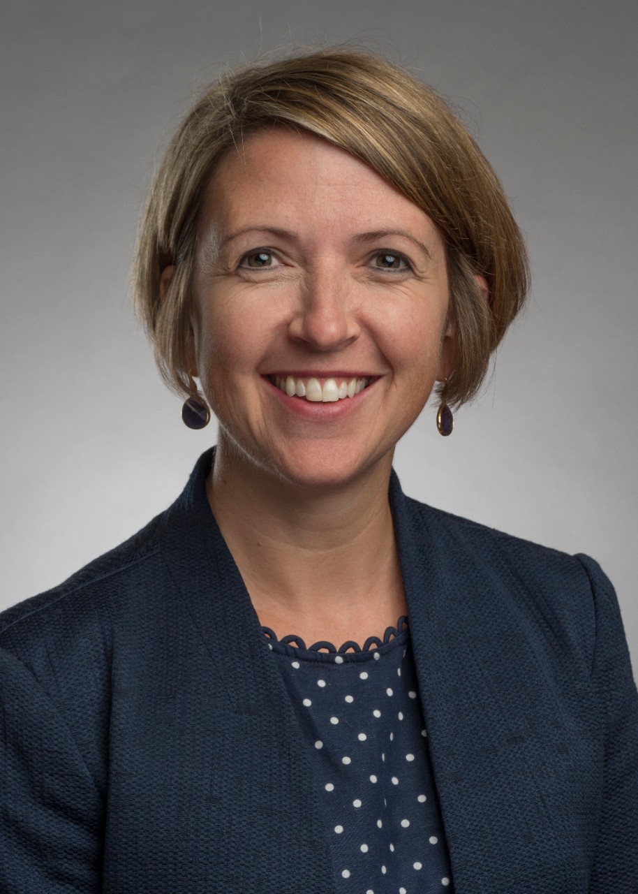 Headshot of Gwen Roemer